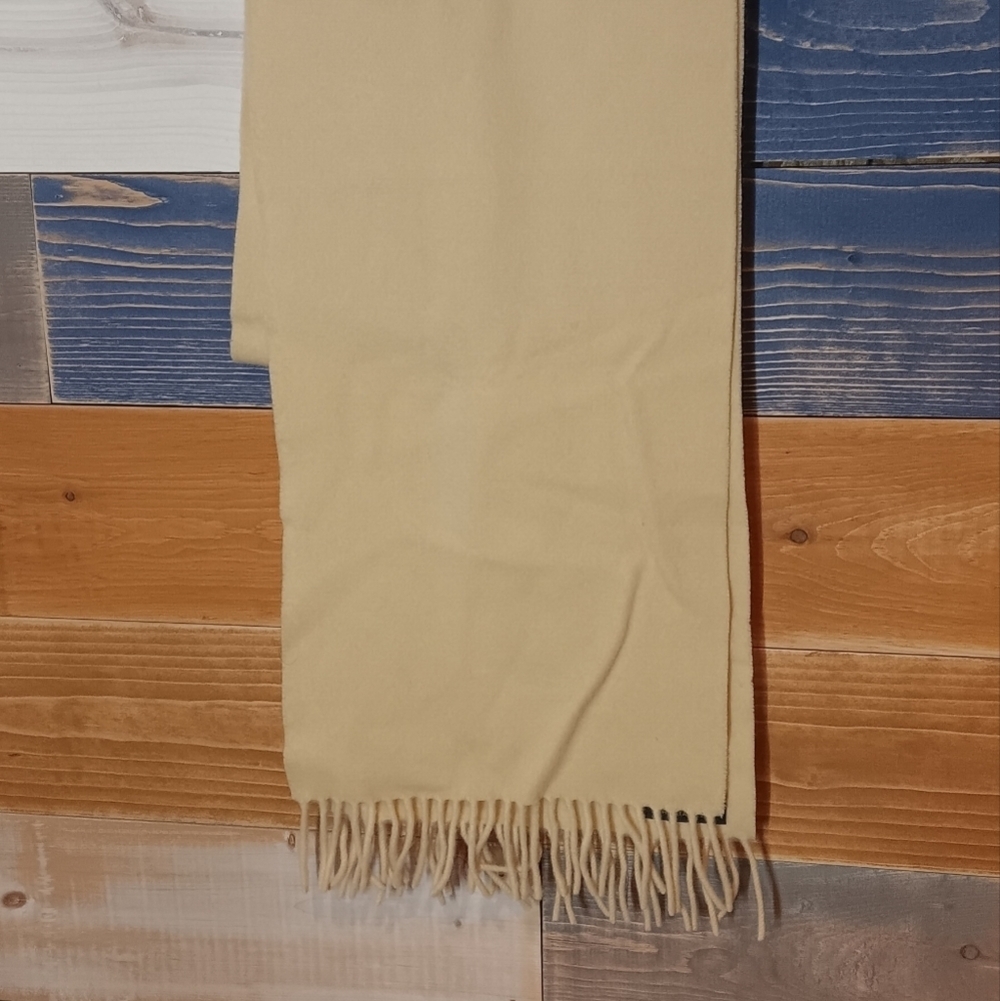 Lambswool Scarf Cream - Picture 2 of 4